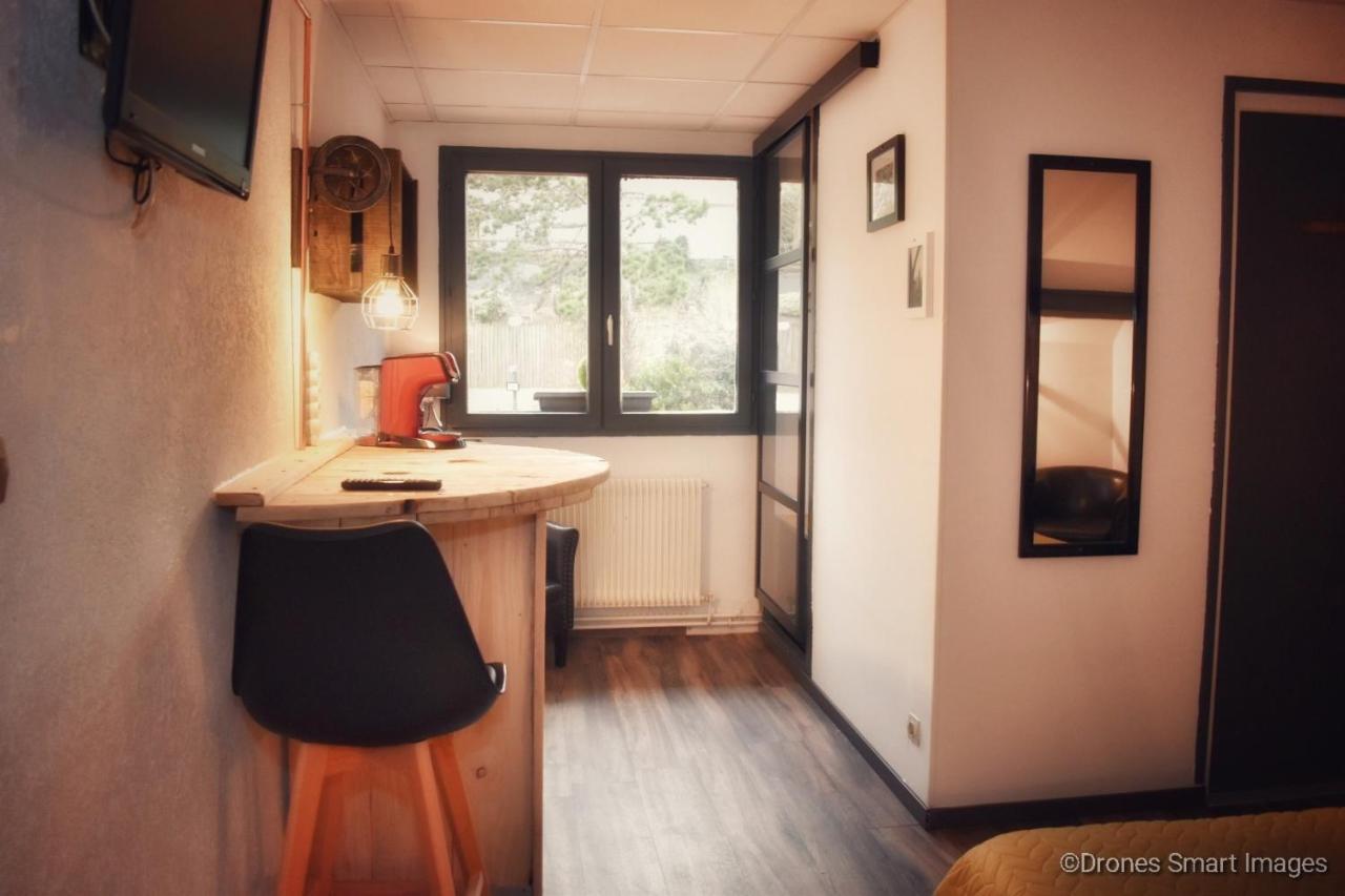 L'Eolienne Hotel Rouxmesnil-Bouteilles Екстериор снимка